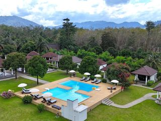 For rent 10 bed retail Space in Takua Pa, Phang Nga