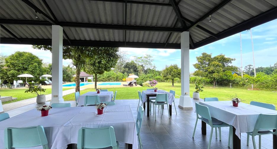 For rent 10 bedrooms retail Space in Takua Pa, Phang Nga