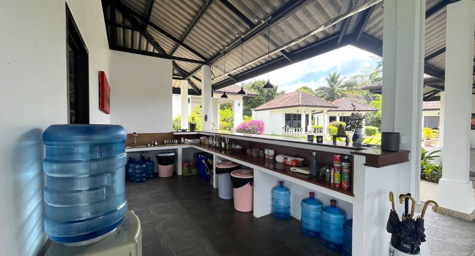 For rent 10 bedrooms retail Space in Takua Pa, Phang Nga
