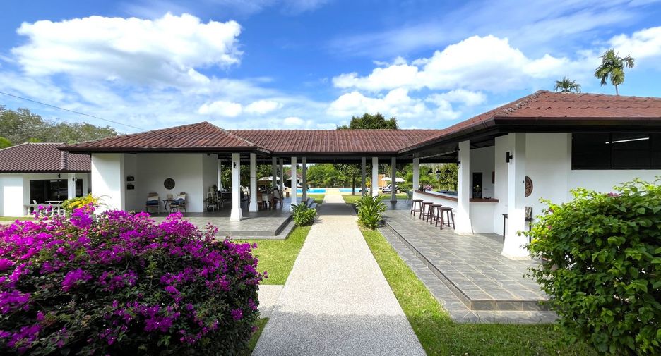 For rent 10 bedrooms retail Space in Takua Pa, Phang Nga