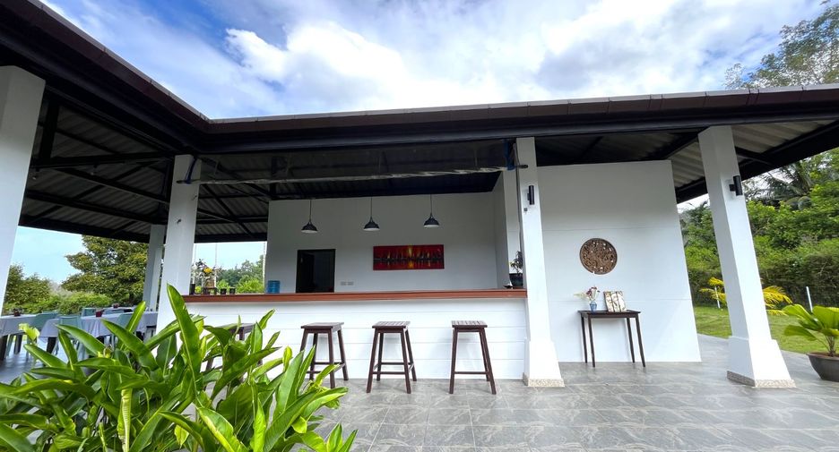 For rent 10 bedrooms retail Space in Takua Pa, Phang Nga