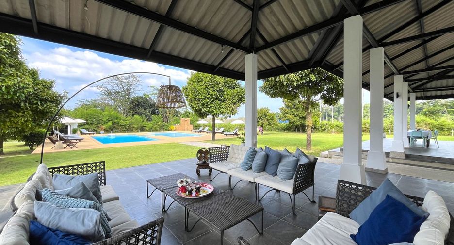 For rent 10 bedrooms retail Space in Takua Pa, Phang Nga