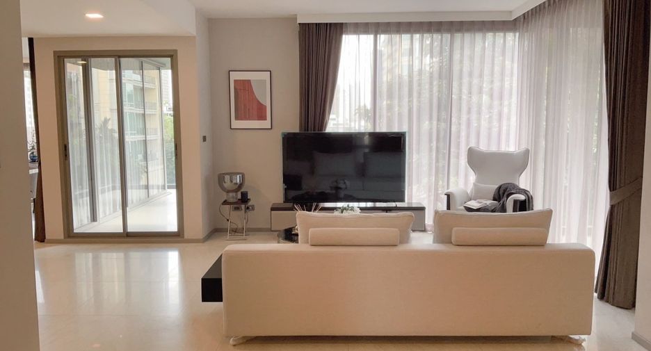 À louer 3 chambres condo à Watthana, Bangkok