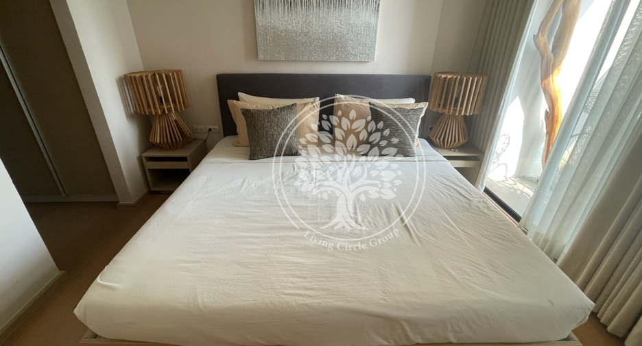 For sale 3 bedrooms condo in Khlong Toei, Bangkok