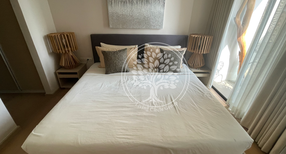 For sale 3 bedrooms condo in Khlong Toei, Bangkok