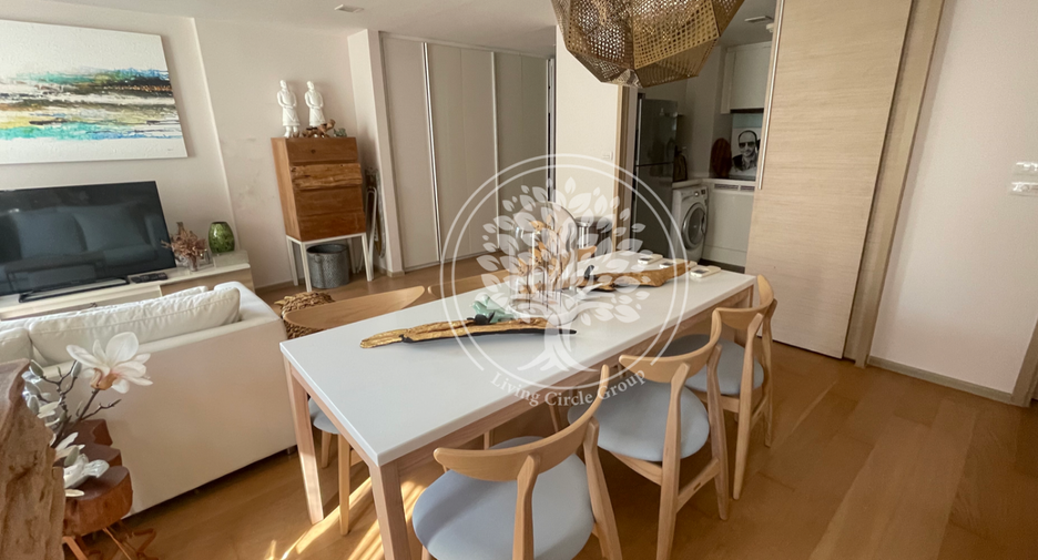 For sale 3 bedrooms condo in Khlong Toei, Bangkok