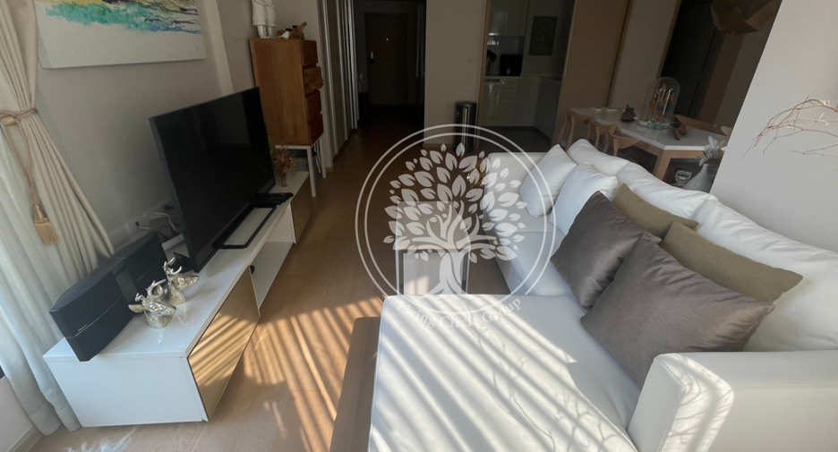 For sale 3 bedrooms condo in Khlong Toei, Bangkok