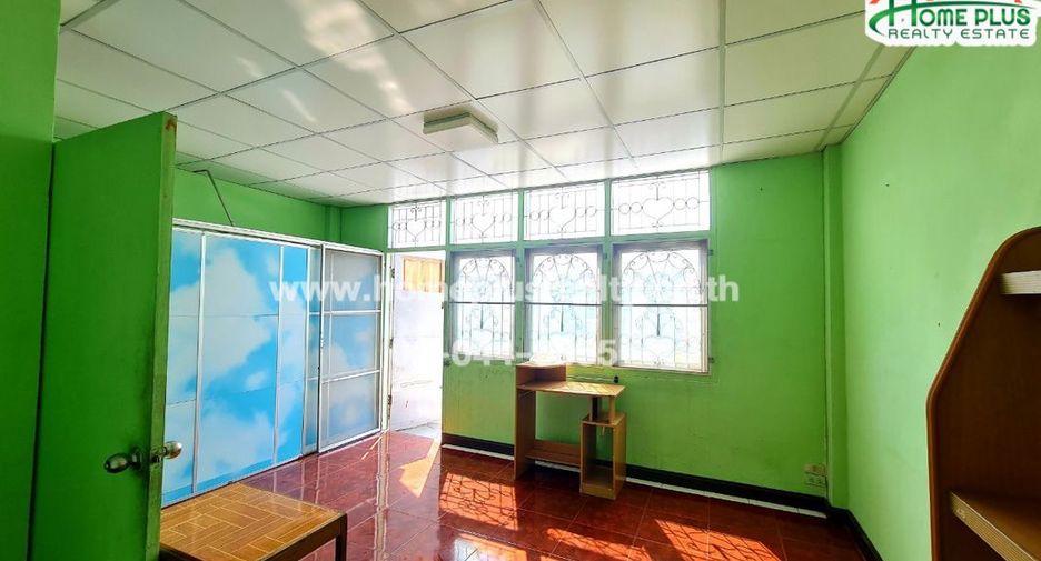 For sale 4 bedrooms retail Space in Lat Krabang, Bangkok