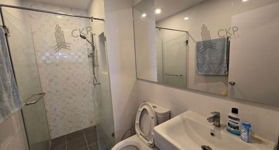 For sale 1 bed condo in Bang Phlat, Bangkok