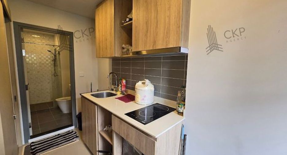 For sale 1 bed condo in Bang Phlat, Bangkok