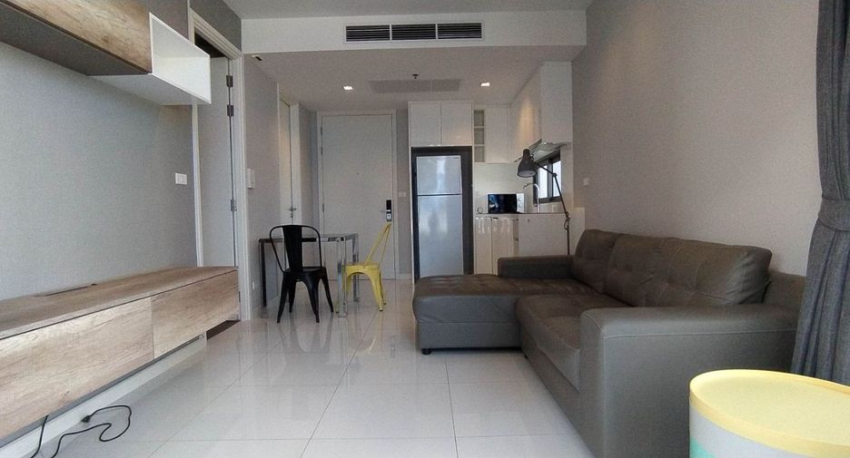 For rent 1 bed condo in Sathon, Bangkok