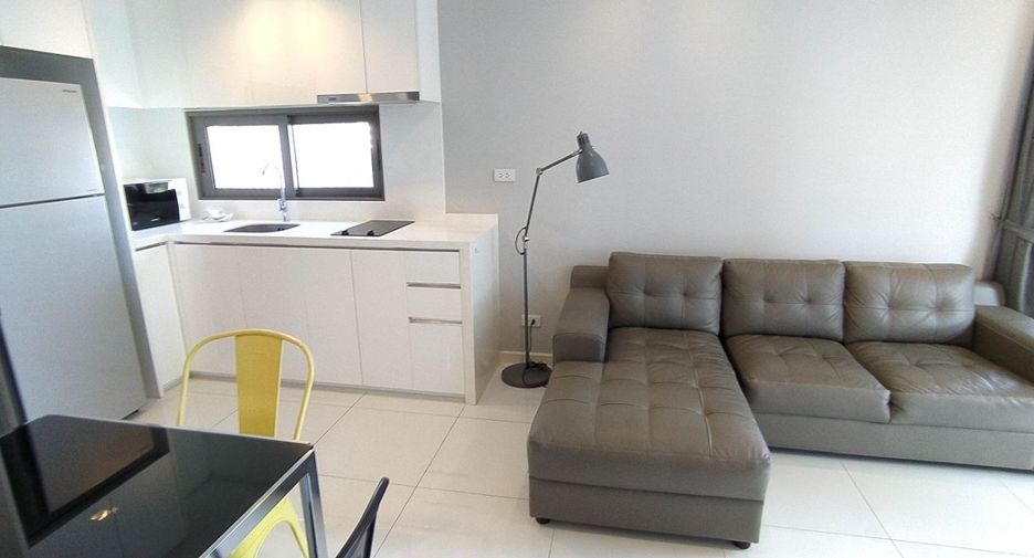 For rent 1 bed condo in Sathon, Bangkok