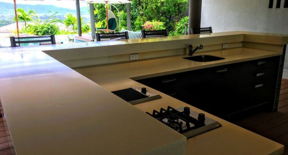 For sale 4 bedrooms villa in Thalang, Phuket