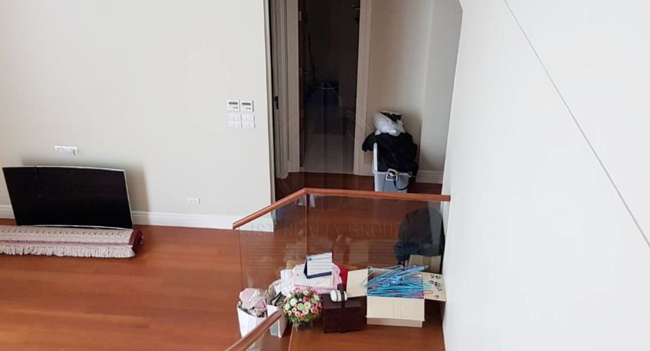 Wohnung zur Miete mit 3 Zimmer in Khlong Toei, Bangkok