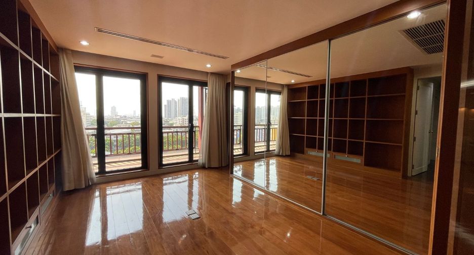For rent and for sale 3 bedrooms condo in Yan Nawa, Bangkok