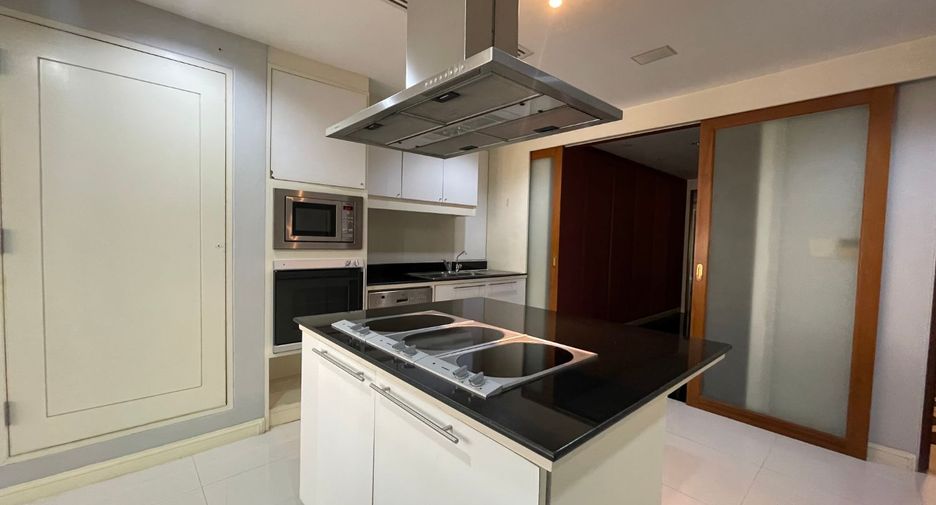 For rent and for sale 3 bedrooms condo in Yan Nawa, Bangkok