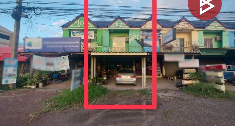 For sale 2 bed townhouse in Mueang Samut Songkhram, Samut Songkhram