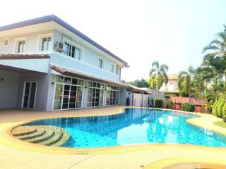 For rent そして for sale 6 Beds house in Saraphi, Chiang Mai
