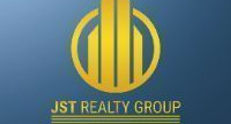 For sale 3 bed condo in Watthana, Bangkok