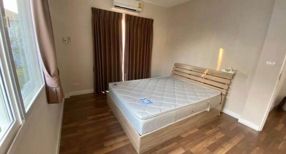 For rent 4 bedrooms house in Mueang Chiang Mai, Chiang Mai