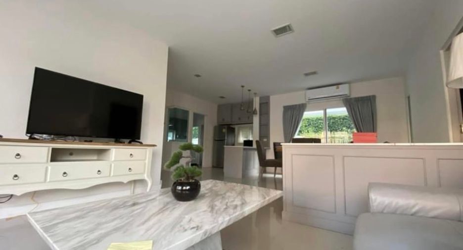 For rent 4 bedrooms house in Mueang Chiang Mai, Chiang Mai