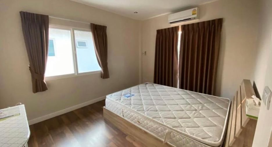 For rent 4 bedrooms house in Mueang Chiang Mai, Chiang Mai