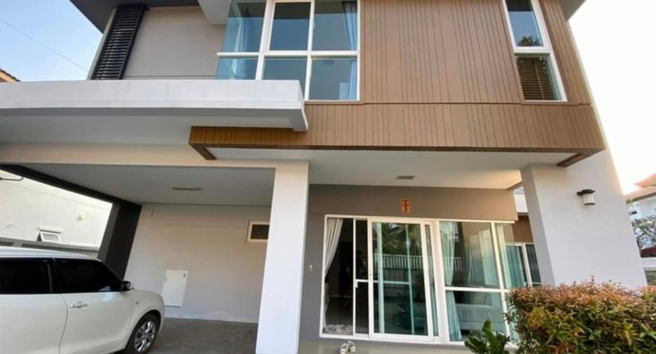 For rent 4 bedrooms house in Mueang Chiang Mai, Chiang Mai
