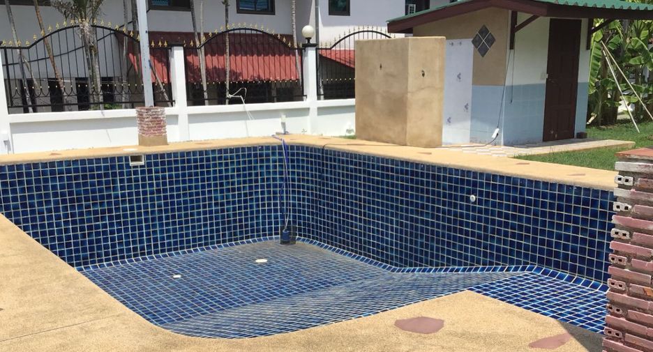 Villa zum Kauf mit 5 Zimmer in Bang Lamung, Chonburi