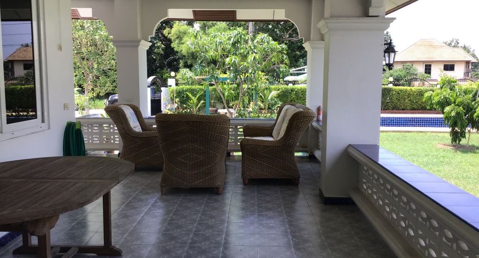 Villa zum Kauf mit 5 Zimmer in Bang Lamung, Chonburi