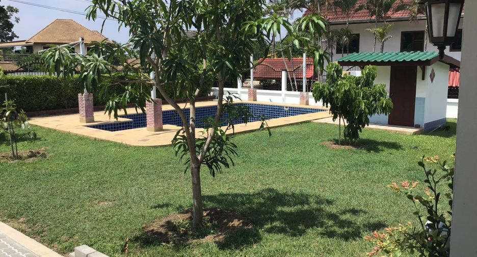 Villa zum Kauf mit 5 Zimmer in Bang Lamung, Chonburi