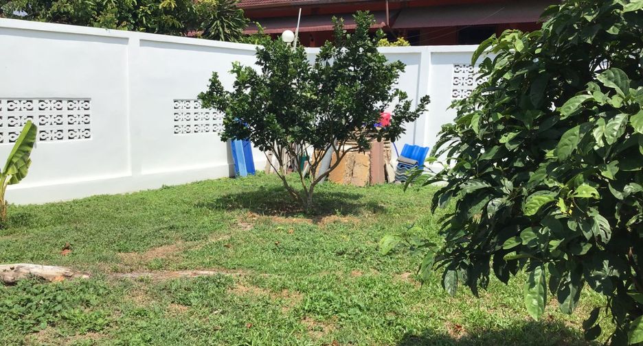 Villa zum Kauf mit 5 Zimmer in Bang Lamung, Chonburi