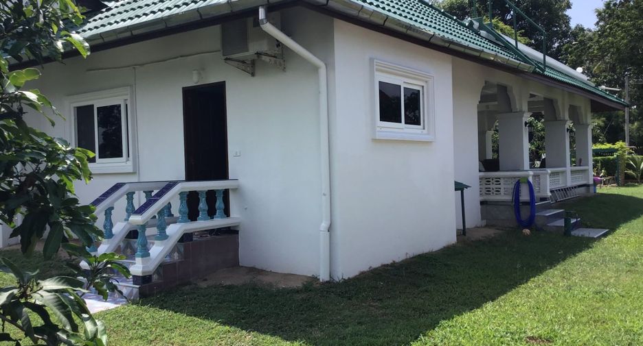 Villa zum Kauf mit 5 Zimmer in Bang Lamung, Chonburi