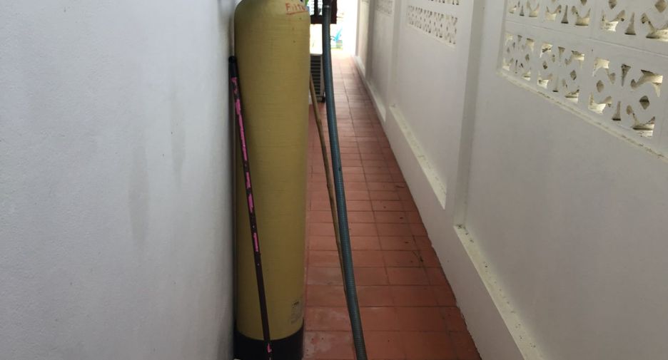 Villa zum Kauf mit 5 Zimmer in Bang Lamung, Chonburi