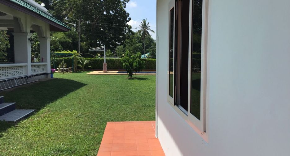 Villa zum Kauf mit 5 Zimmer in Bang Lamung, Chonburi