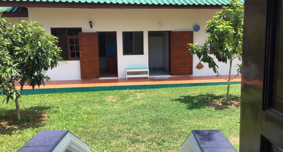 Villa zum Kauf mit 5 Zimmer in Bang Lamung, Chonburi