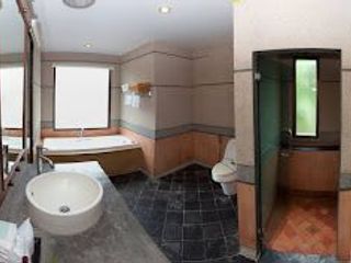 For sale 51 bed hotel in Mueang Krabi, Krabi