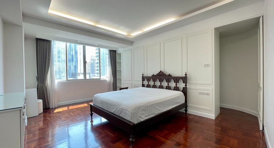 Condo en alquiler de 3 habitaciones en Khlong Toei, Bangkok