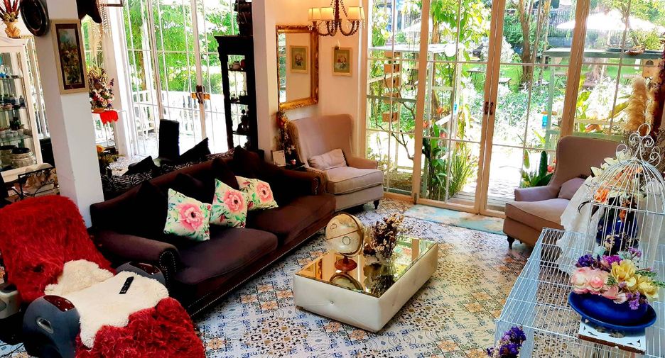 Gewerbefläche zum Kauf mit 8 Zimmer in Mueang Chiang Mai, Chiang Mai
