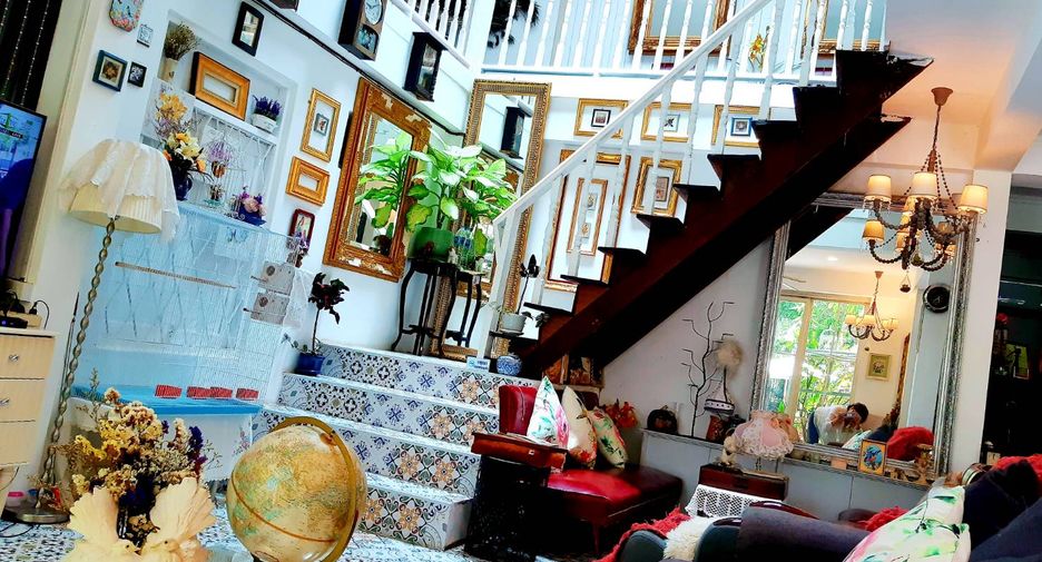 Gewerbefläche zum Kauf mit 8 Zimmer in Mueang Chiang Mai, Chiang Mai
