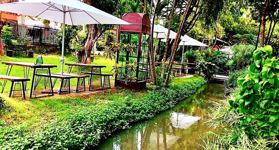 Gewerbefläche zum Kauf mit 8 Zimmer in Mueang Chiang Mai, Chiang Mai