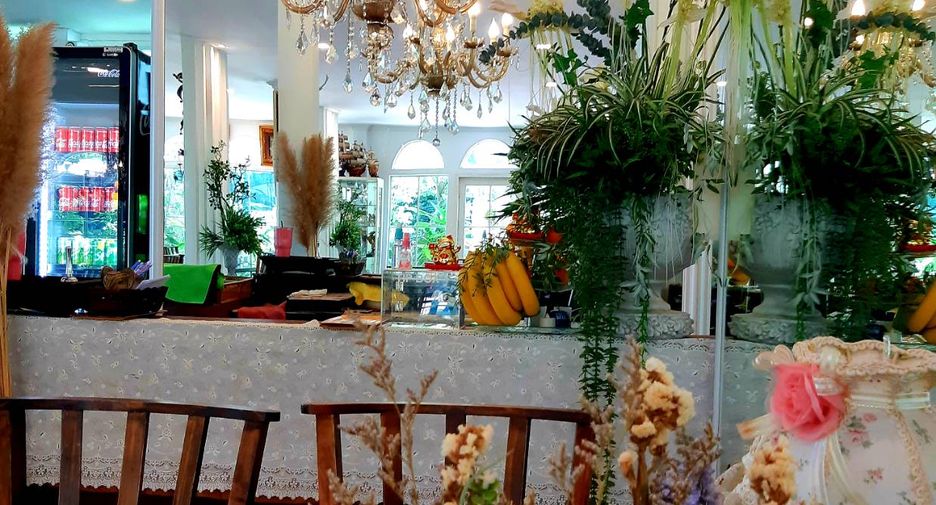 Gewerbefläche zum Kauf mit 8 Zimmer in Mueang Chiang Mai, Chiang Mai