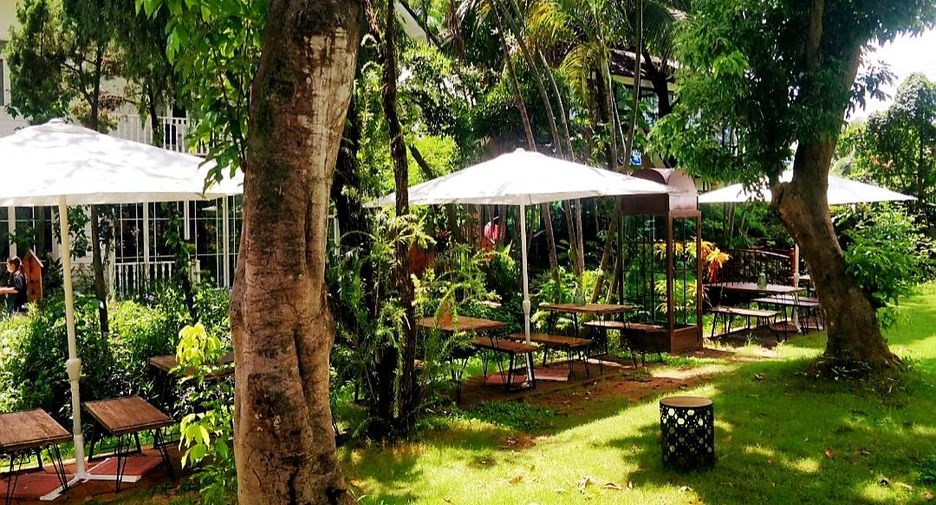 Gewerbefläche zum Kauf mit 8 Zimmer in Mueang Chiang Mai, Chiang Mai