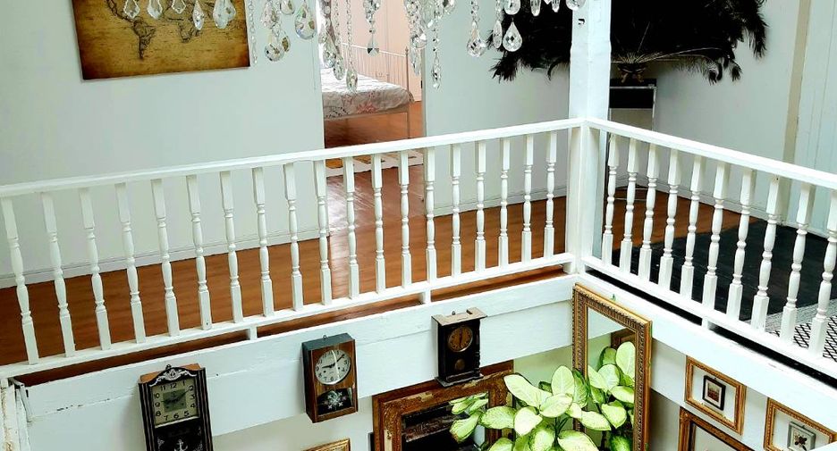 Gewerbefläche zum Kauf mit 8 Zimmer in Mueang Chiang Mai, Chiang Mai