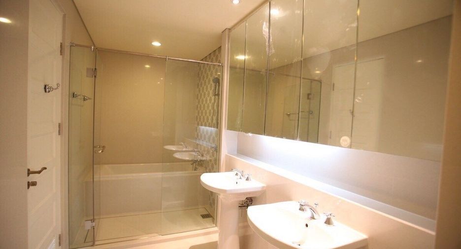 For rent and for sale 3 bedrooms condo in Khlong Toei, Bangkok