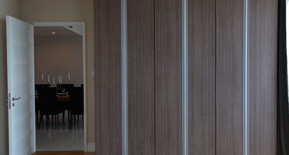 For rent and for sale 3 bedrooms condo in Khlong Toei, Bangkok