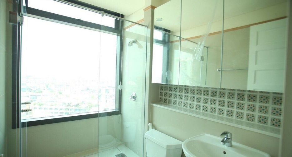 For rent and for sale 3 bedrooms condo in Khlong Toei, Bangkok