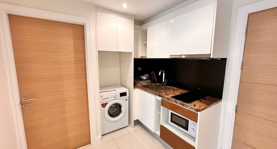 For rent 1 bed condo in Pratumnak, Pattaya
