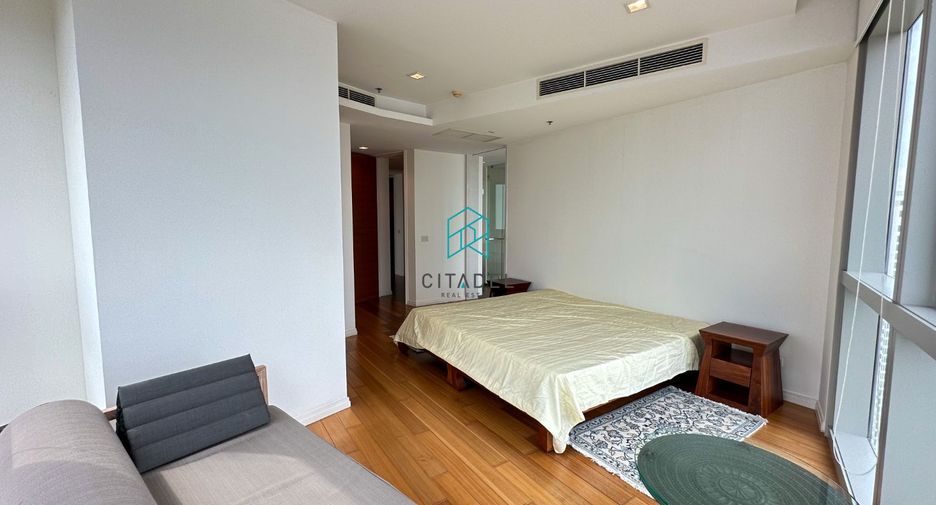 For rent and for sale 3 bedrooms condo in Sathon, Bangkok
