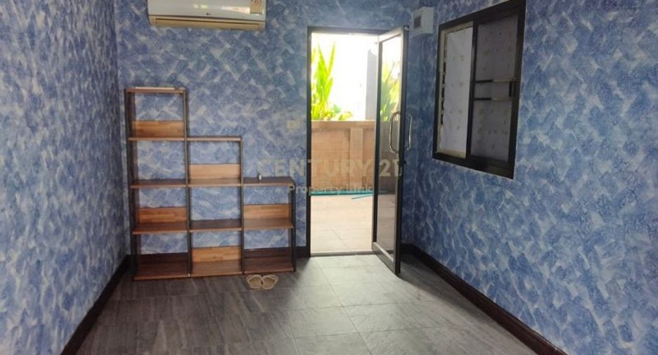 Casa en venta de 4 habitaciones en Nong Khaem, Bangkok
