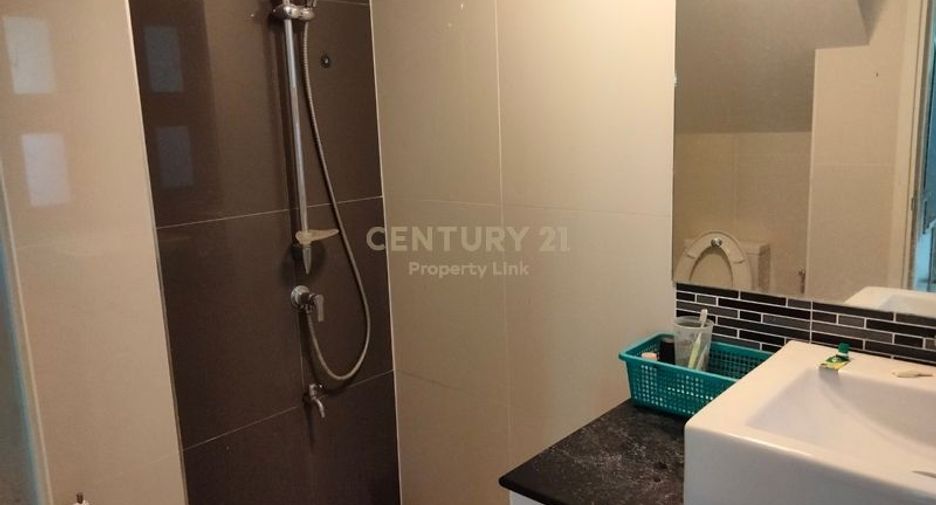 Casa en venta de 4 habitaciones en Nong Khaem, Bangkok